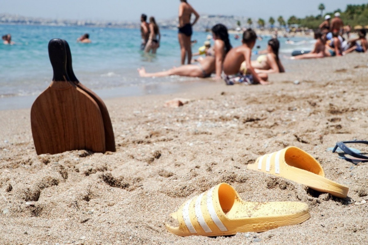 Νέο έκτακτο δελτίο ΕΜΥ: Καύσωνας μέχρι και τη Δευτέρα ‑ Ξεκινούν και τα μελτέμια