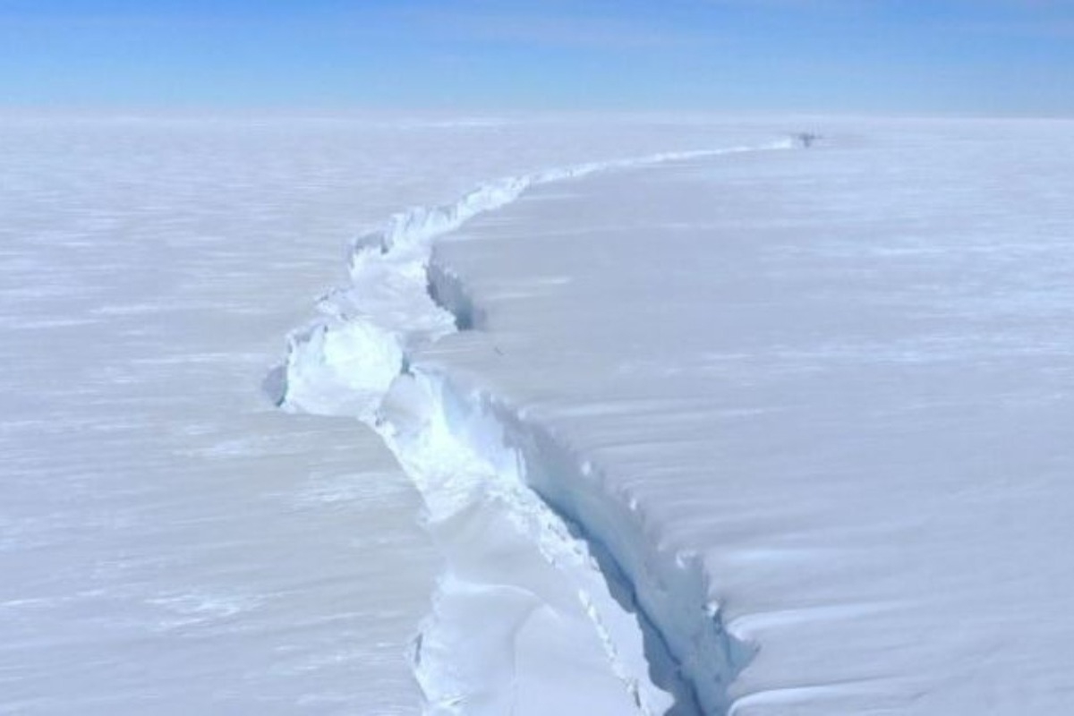 Τεράστιο παγόβουνο αποκολλήθηκε στην Ανταρκτική ‑ Σοκαρίστηκαν οι επιστήμονες με αυτό που βρήκαν