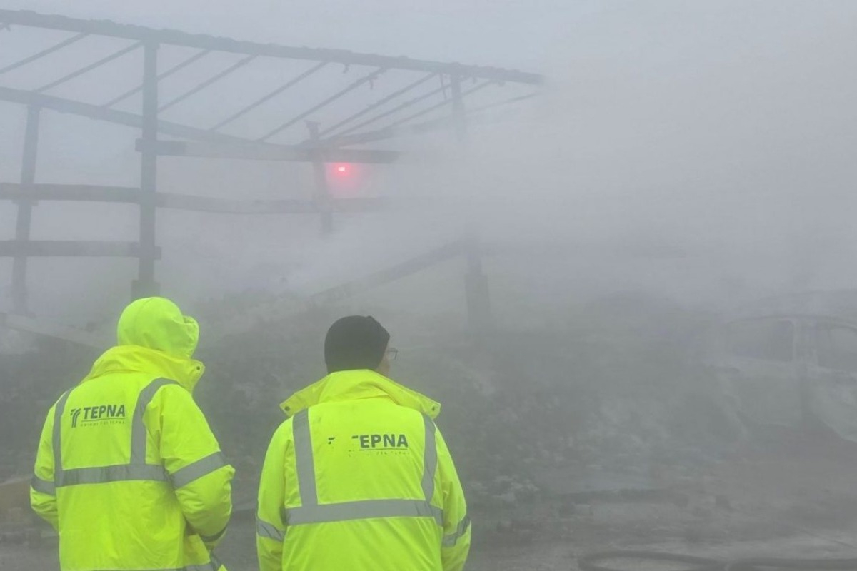 Εγνατία: Ισοπέδωσε το κουβούκλιο των διοδίων το φορτηγό ‑ Συγκλονιστικές εικόνες