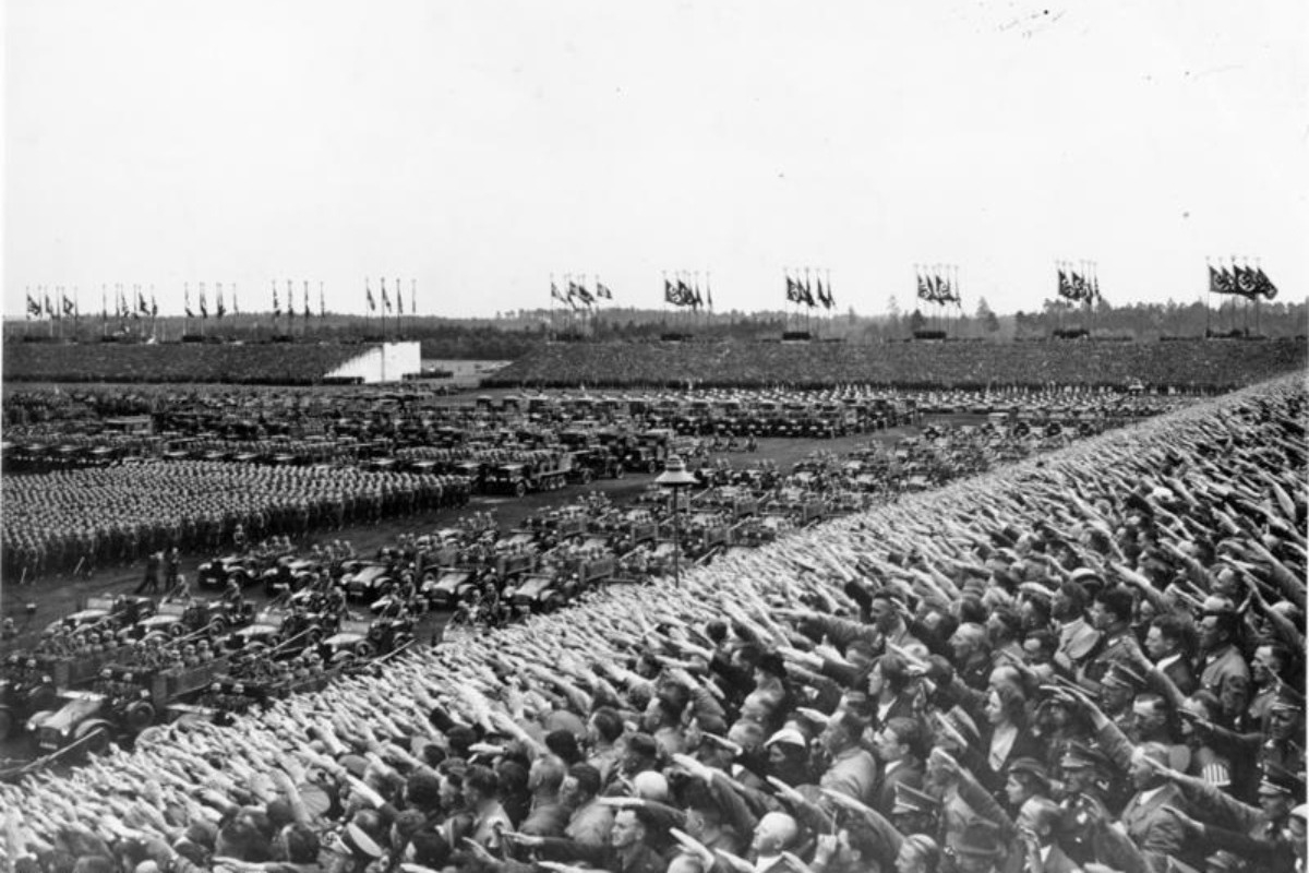 Μια παλιά φωτογραφία γκρέμισε ότι ήξερε για την οικογένειά της: Ναζί και έρωτας με τον Γκέμπελς