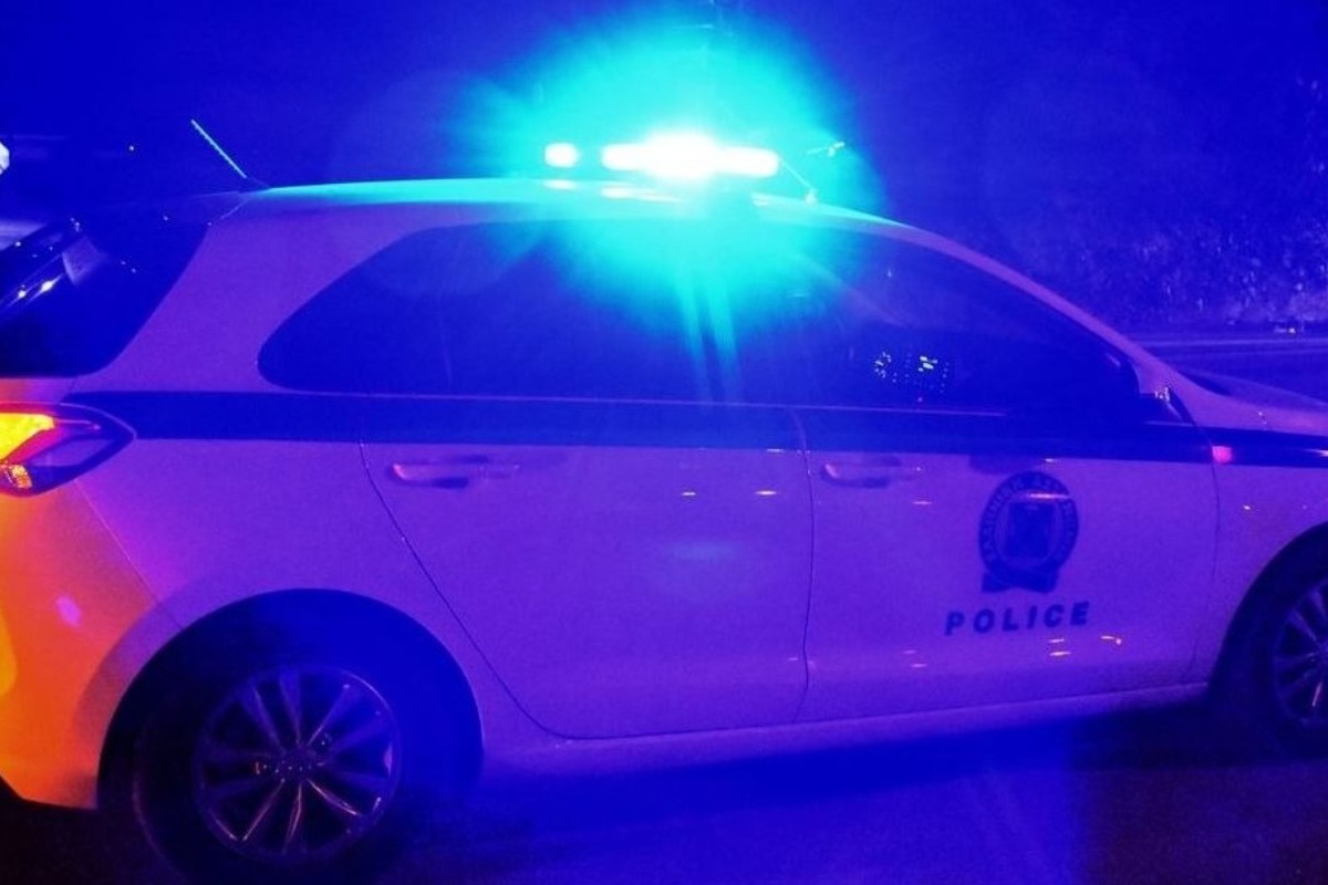 Κορωπί: Αγριο επεισόδιο ενδοοικογενειακής βίας ‑ Έστειλε τη σύζυγό του στο νοσοκομείο από το ξύλο