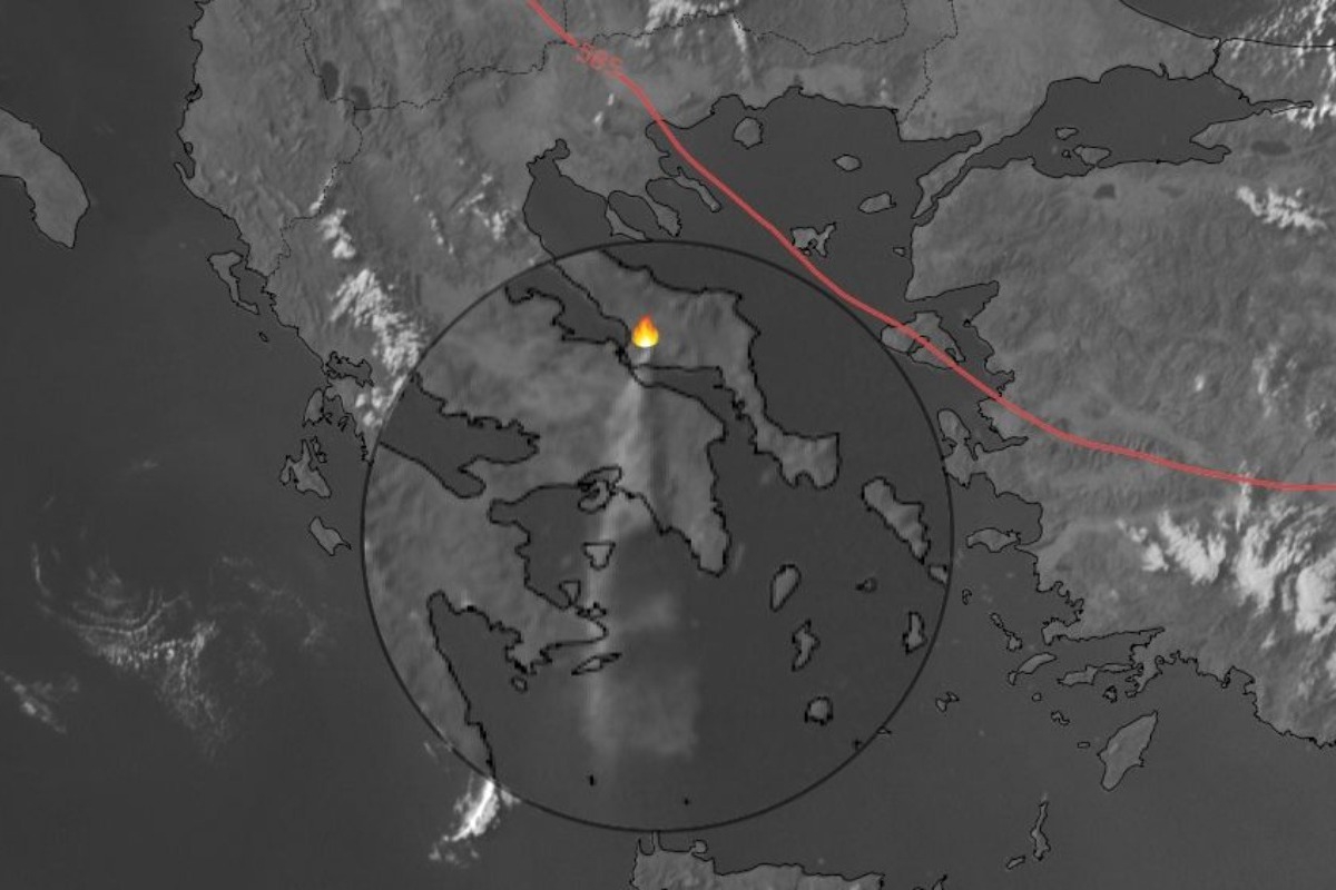 Φωτιά στην Εύβοια: Ο καπνός διένυσε περισσότερα από τα 150 χλμ ‑ Έφτασε μέχρι το Μυρτώο πέλαγος