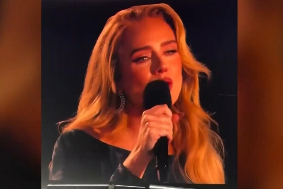 Adele: Ανακοίνωσε με δάκρυα ότι σταματάει ‑ «Θα σας έχω μέσα στην καρδιά μου ...»