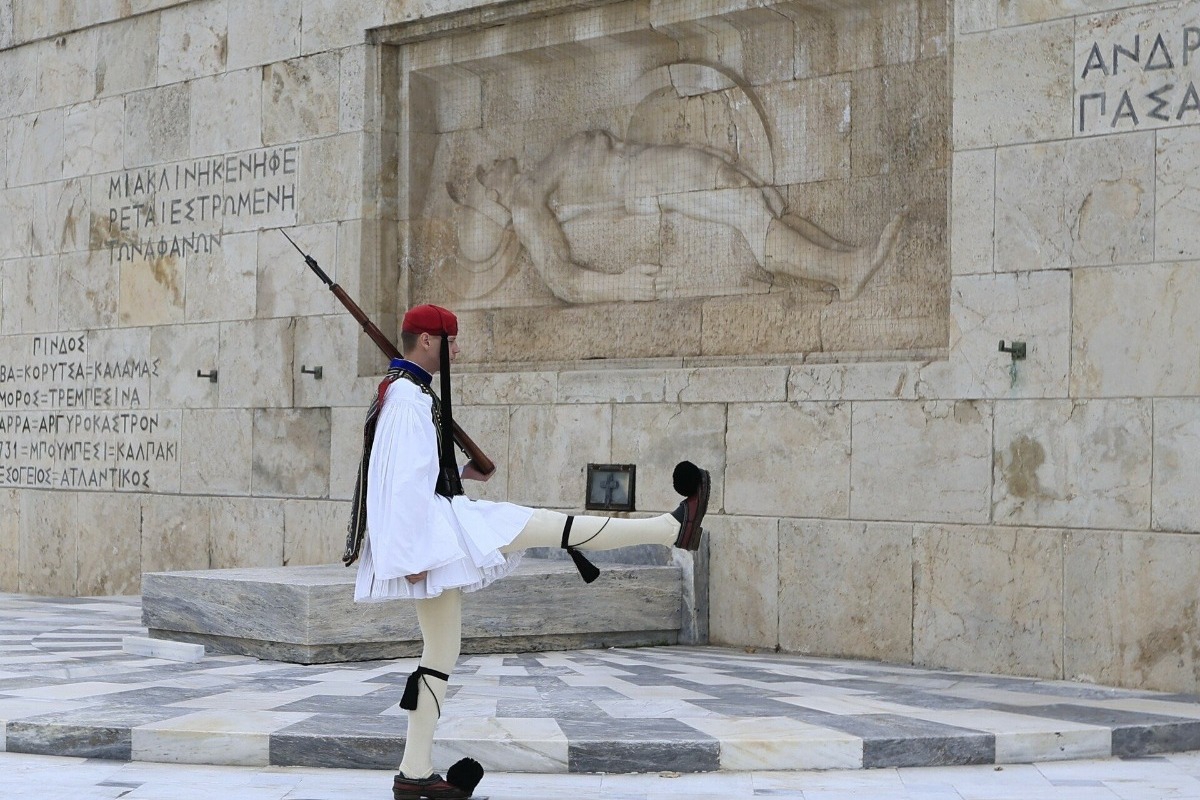 Αγνωστος Στρατιώτης: Στη Δικαιοσύνη ο Δούκας κατά της ανάθεσης σε ιδιώτες