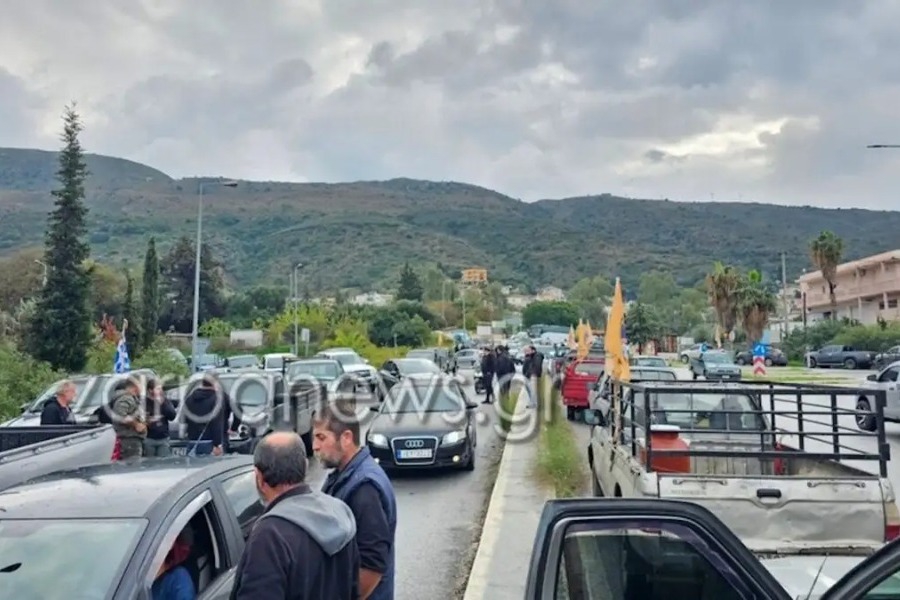 Μπλόκα αγροτών: Δακρυγόνα και ένταση στο αεροδρόμιο του Ηρακλείου