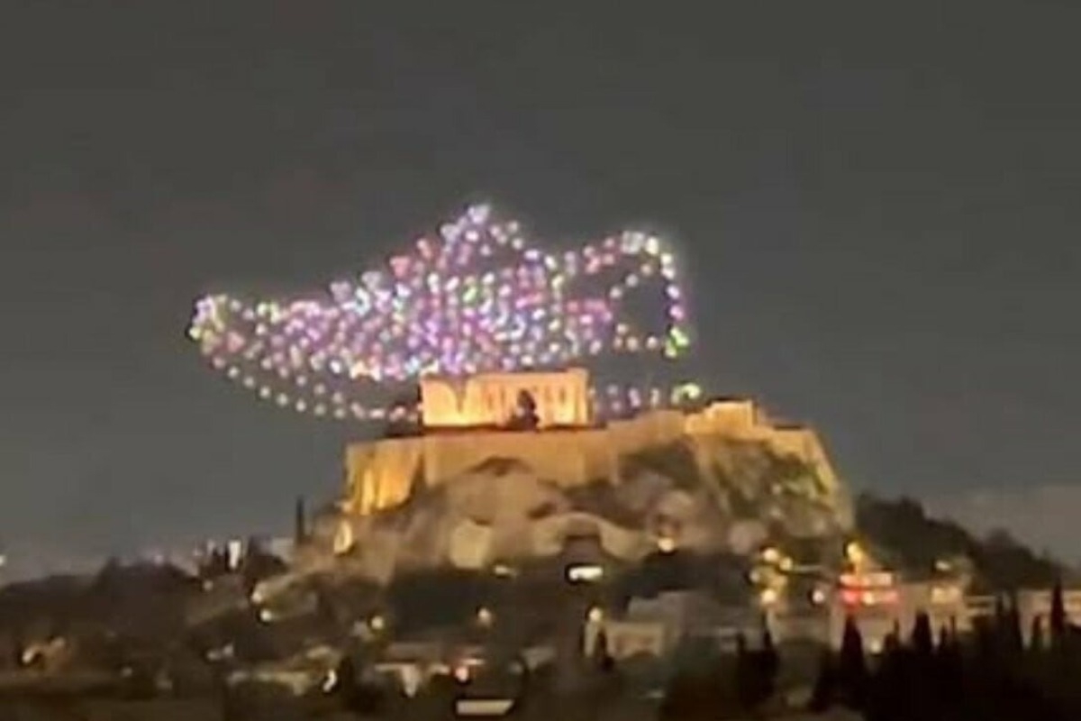 Μήνυση κατά παντός υπευθύνου από το υπ. Πολιτισμού για τη διαφήμιση με drones στην Ακρόπολη