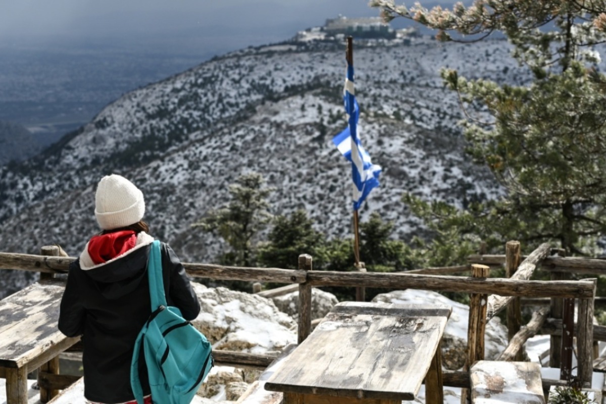 Καιρός: Ραγδαία επιδείνωση από σήμερα με πτώση της θερμοκρασίας έως και 15 βαθμούς, βροχές και χιονοπτώσεις