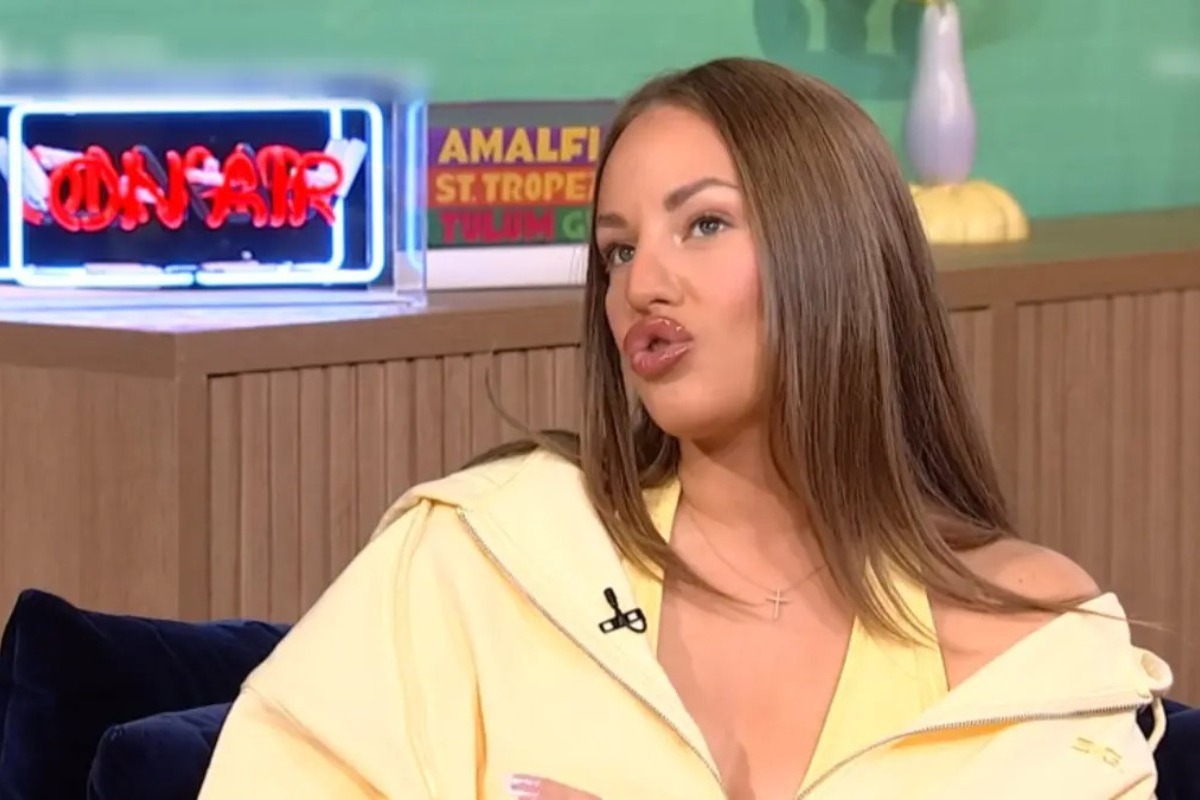 Η απίστευτη αποκάλυψη της Ανδρομάχης για τη Eurovision – «Ήταν κάτω στο κοινό και τον άκουσα να φωνάζει»