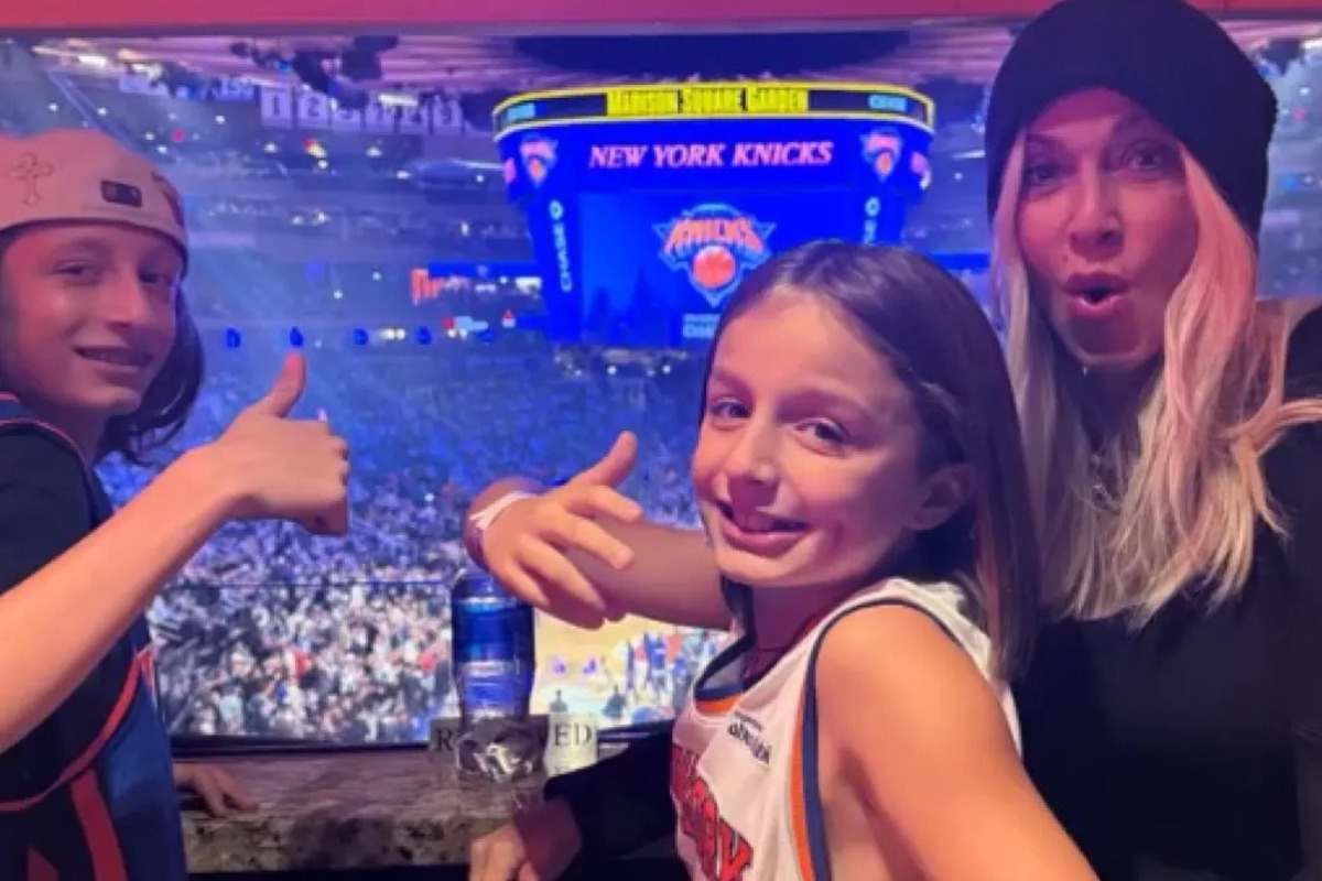 Αννα Βίσση: Με τα εγγόνια της στο Madison Square Garden – Η επίσκεψη στην κόρη της, στη Νέα Υόρκη
