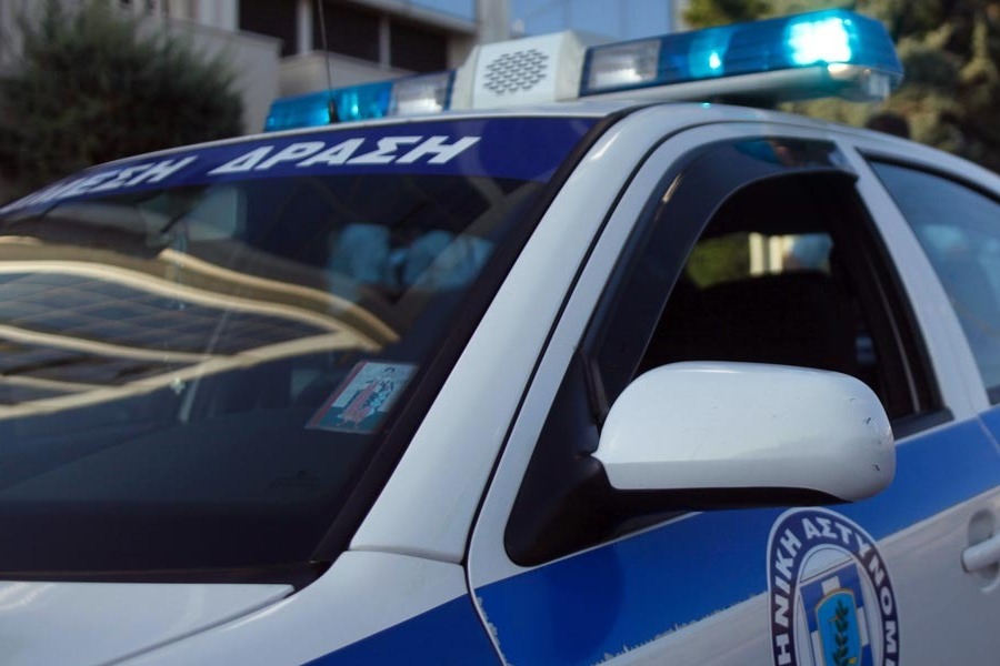 Νεκρός άνδρας στη Νέα Πέραμο ‑ Τραυματισμένος ο αδελφός του, φέρεται να είναι ο δράστης