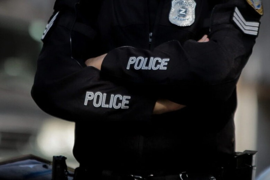 Αστυνομικός Βουλής: Συγγενής του πήγε το «χαμένο» λάπτοπ του 45χρονου στη ΓΑΔΑ