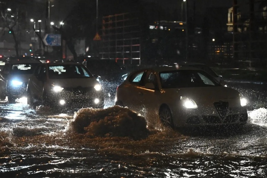 Μήνυμα 112 για την κακοκαιρία στην Αττική: «Αποφύγετε άσκοπες μετακινήσεις»