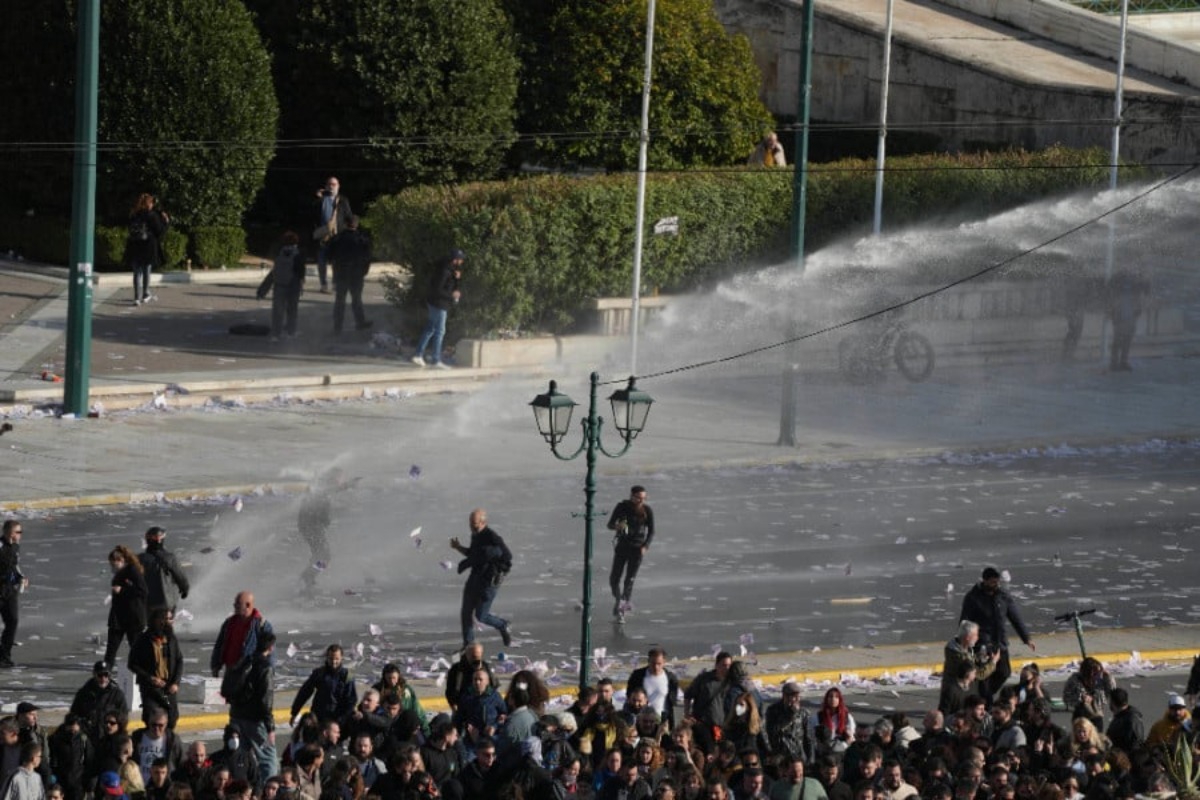 Συλλαλητήριο για τα Τέμπη ‑ Δημογλίδου: Πώς ξεκίνησαν τα επεισόδια