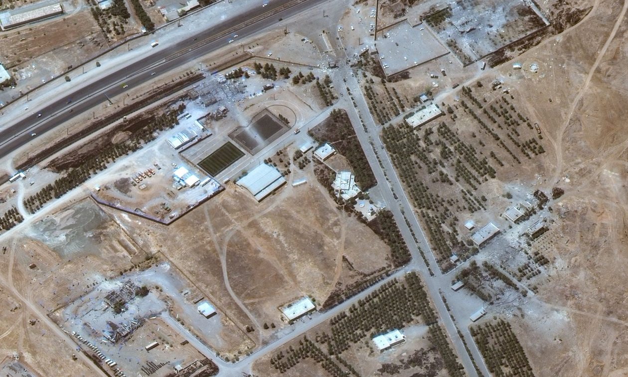 Ιράν: Νέες δορυφορικές εικόνες απεικονίζουν την καταστροφή στρατιωτικών εγκαταστάσεων