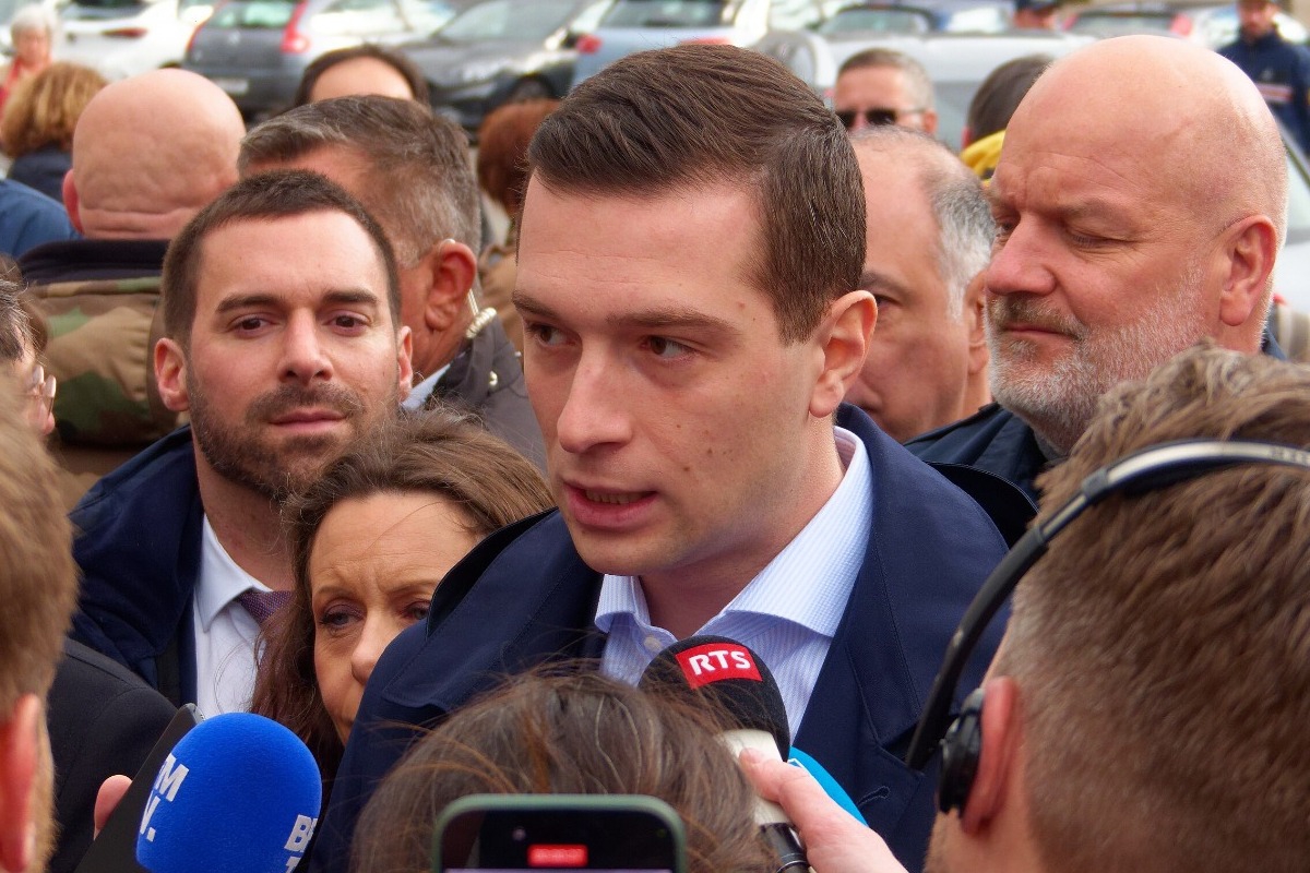 Πως η ευρωπαϊκή ακροδεξιά «σημαιοστολίζεται» και ετοιμάζεται να ανέβει στην εξουσία