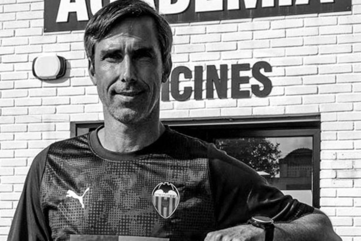 Σοκ στη Βαλένθια: Σκοτώθηκε ο προπονητής Φερνάντο Μαρτίν με τα τρία παιδιά του σε ναυάγιο στην Ινδονησία