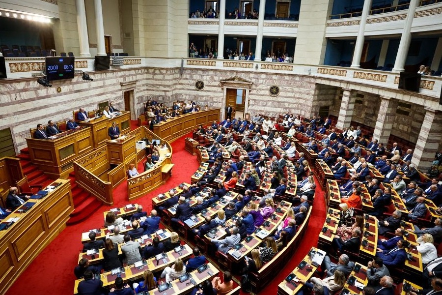 Φάκελος με λευκή σκόνη από Ρωσία και παραλήπτη τον Κυριάκο Μητσοτάκη στη Βουλή