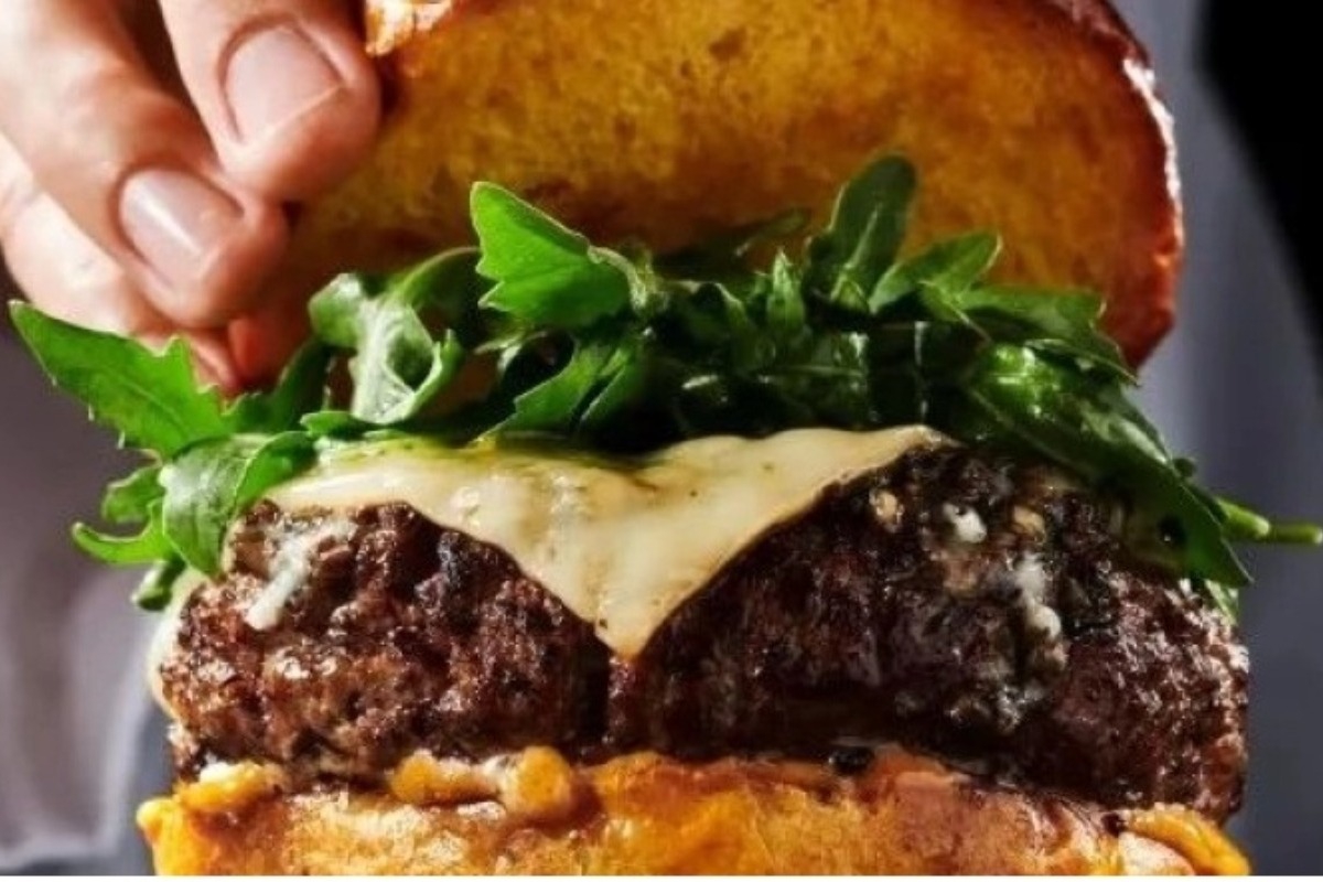 Αυτό είναι το πιο ακριβό μπέργκερ του κόσμου: Διατίθεται μόνο με πρόσκληση