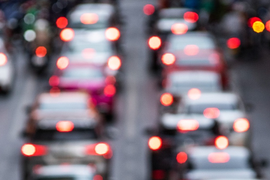 Κίνηση στους δρόμους: «Κόλαση» σε Κηφισό και Αττική Οδό ‑ Καθυστερήσεις άνω των 30 λεπτών