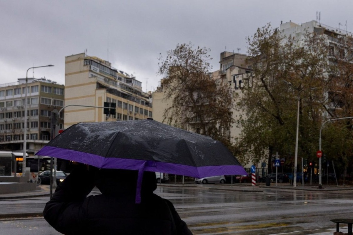 Κακοκαιρία Bora: «Ασφαλίστε πόρτες και παράθυρα στη Θεσσαλονίκη» ‑ Μήνυμα 112 σε Θεσσαλία και Κ. Μακεδονία
