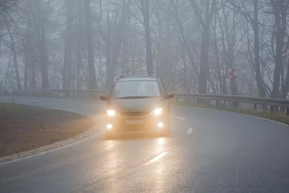 Πρόστιμο έως 700 ευρώ για παράνομες λάμπες αυτοκινήτου – Τι πρέπει να αφαιρέσουν οι οδηγοί