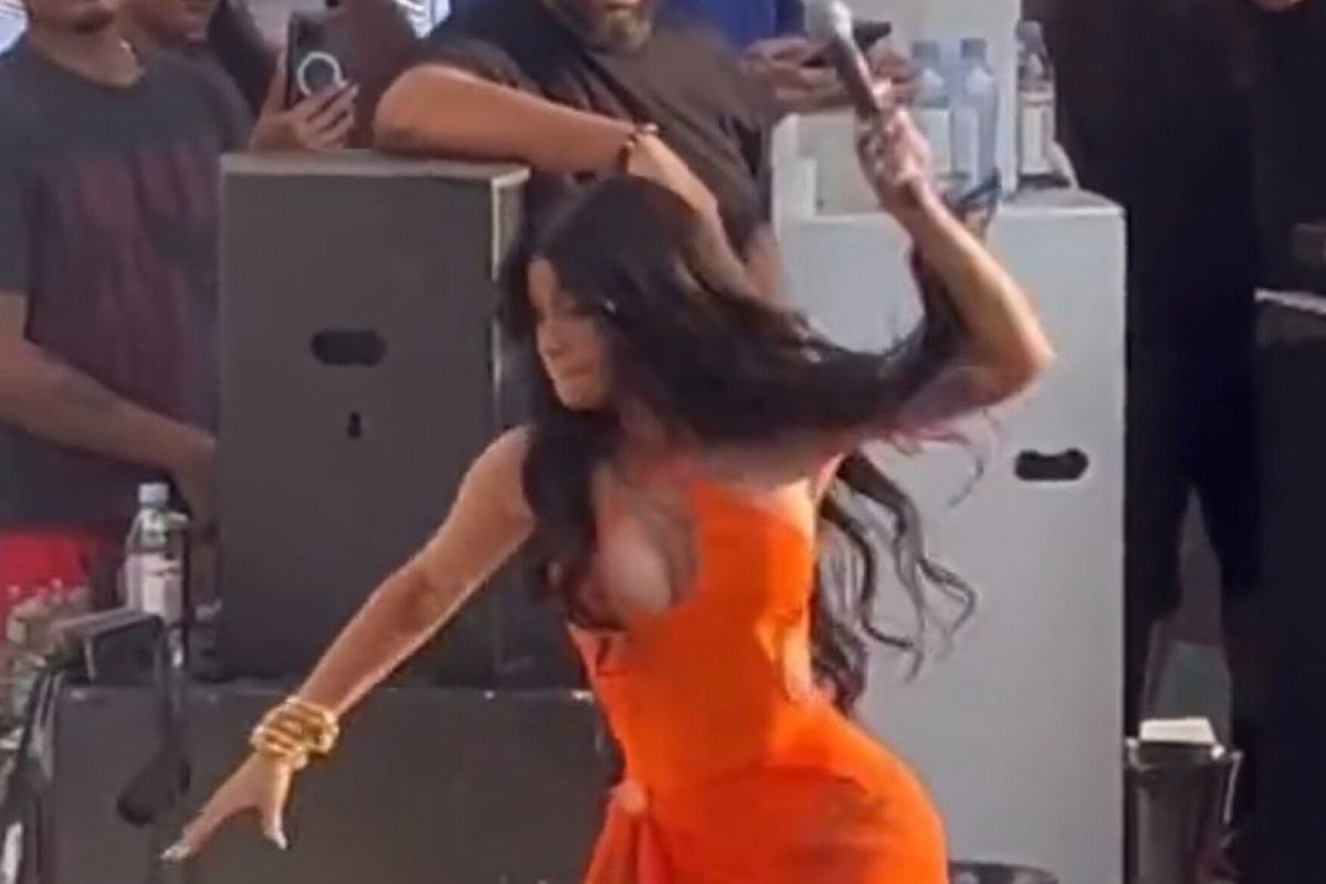 Cardi B: Τη μήνυσε η γυναίκα στην οποία πέταξε το μικρόφωνο κατά τη διάρκεια συναυλίας