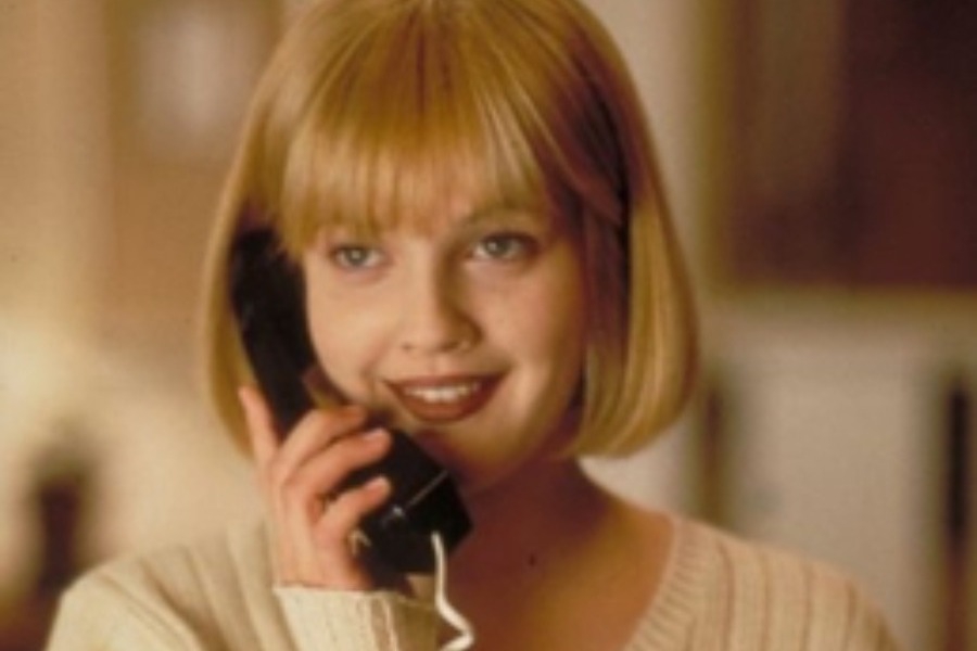 Γιατί η Ντρου Μπάριμορ ζήτησε μόνη της να πεθάνει στην αρχή του Scream