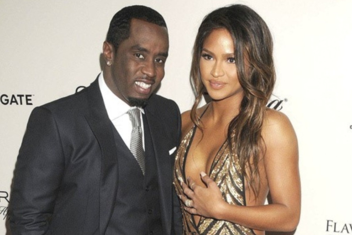 Η κατάθεση της Cassie για τον Diddy: «Με ανάγκαζε να βάζω baby oil κάθε πέντε λεπτά κατά τη διάρκεια των freak off»