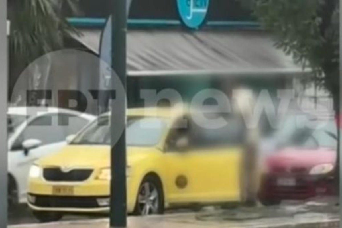 Αθήνα: Αγριος καβγάς υπό καταρρακτώδη βροχή στη μέση του δρόμου – Οδηγός ΙΧ χτύπησε ταξιτζή