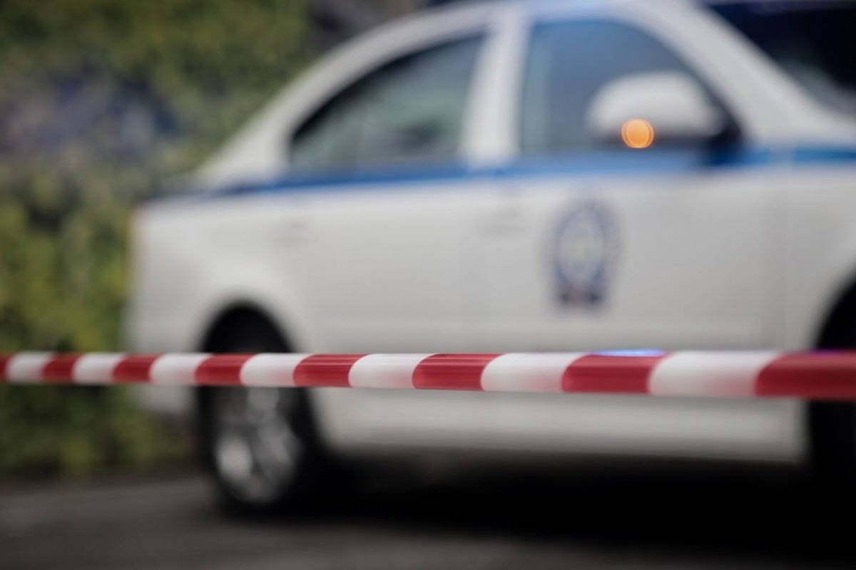 Σοκ στα Εξάρχεια: Ξυλοδαρμός άνδρα για μία στάμπα στην μπλούζα του