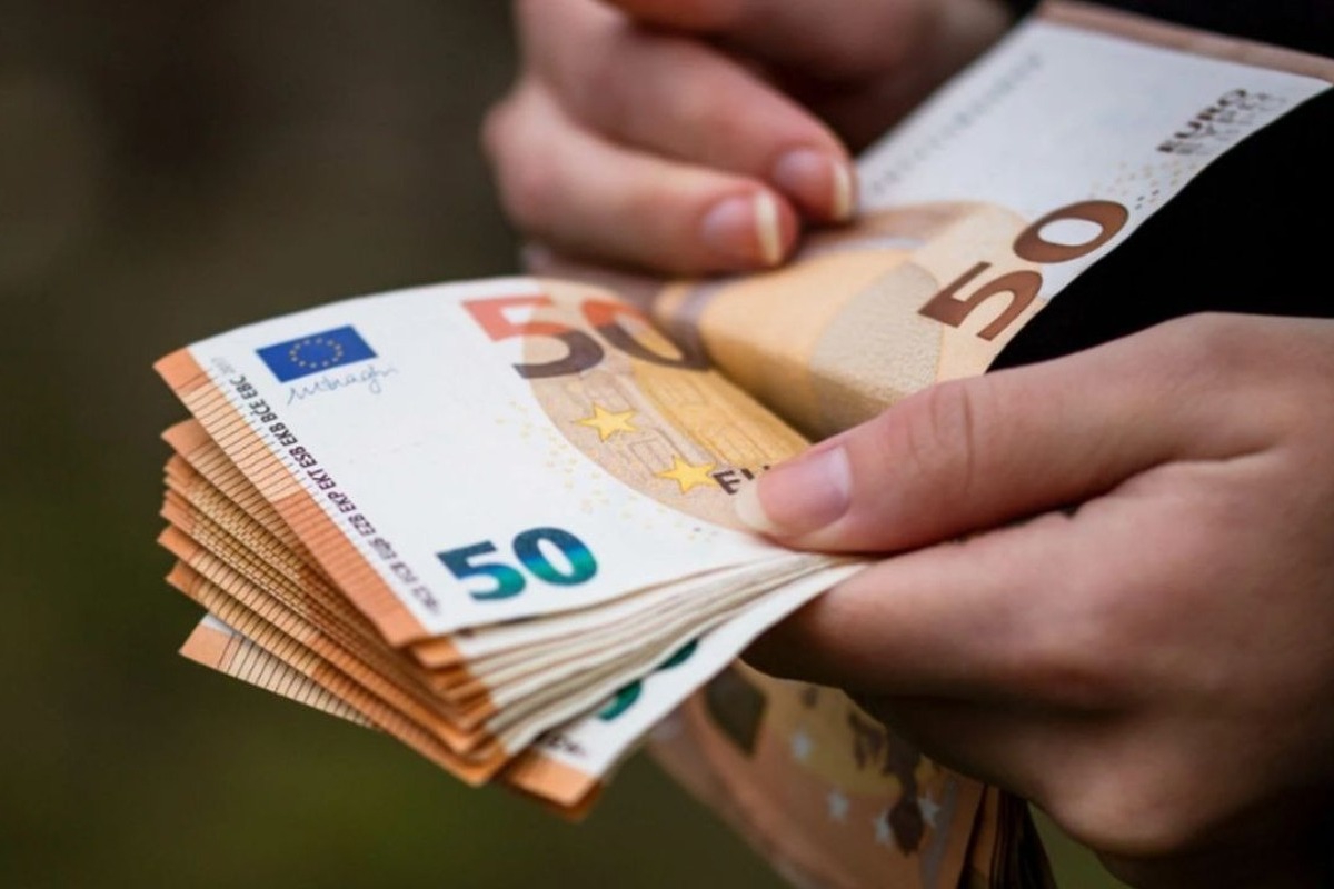 Τέλος τα μετρητά: Τι θα συμβεί από τον Οκτώβριο του 2025