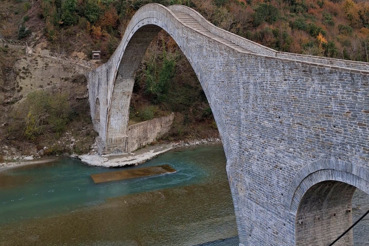 Δροσίσου αλλιώς: 7 ποτάμια της Ελλάδας που κάνουν τις παραλίες να μοιάζουν... βαρετές