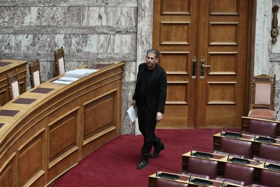 «Από αύριο μόνο φραπέ»: Η απάντηση Καραναστάση για την κλήση επειδή οδηγούσε υπό την επήρεια αλκοόλ