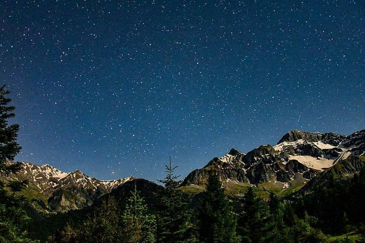 3 παραμυθένια χωριά με πλατάνια, καταρράκτες και κορυφές που θα σε κάνουν να λες «θέλω να μείνω για πάντα»