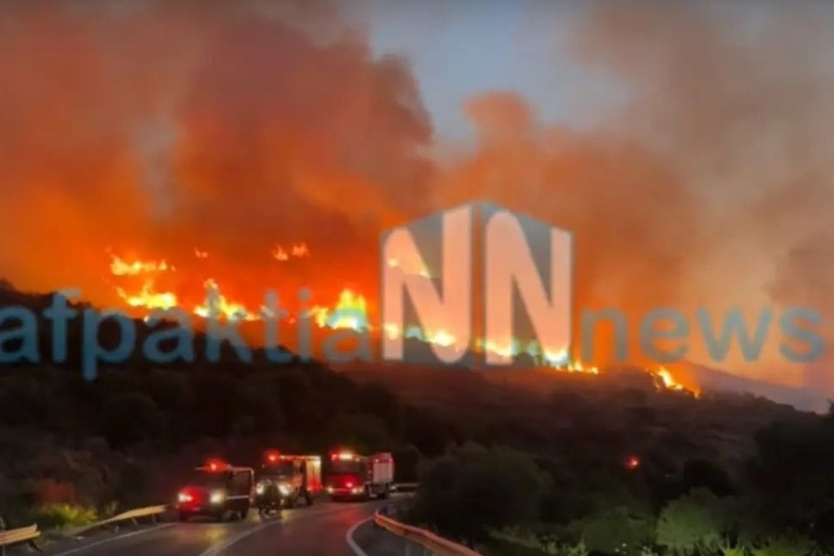 Φωτιά τώρα στη Ναύπακτο: Συναγερμός στην Πυροσβεστική ‑ Ήχησε το 112 ‑ Επιχειρούν και εναέρια μέσα