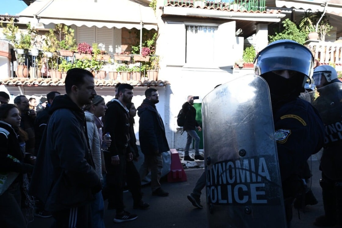 Έξωση μονογονεϊκής οικογένειας στα Ανω Πατήσια για χρέος περίπου 1.000 ευρώ