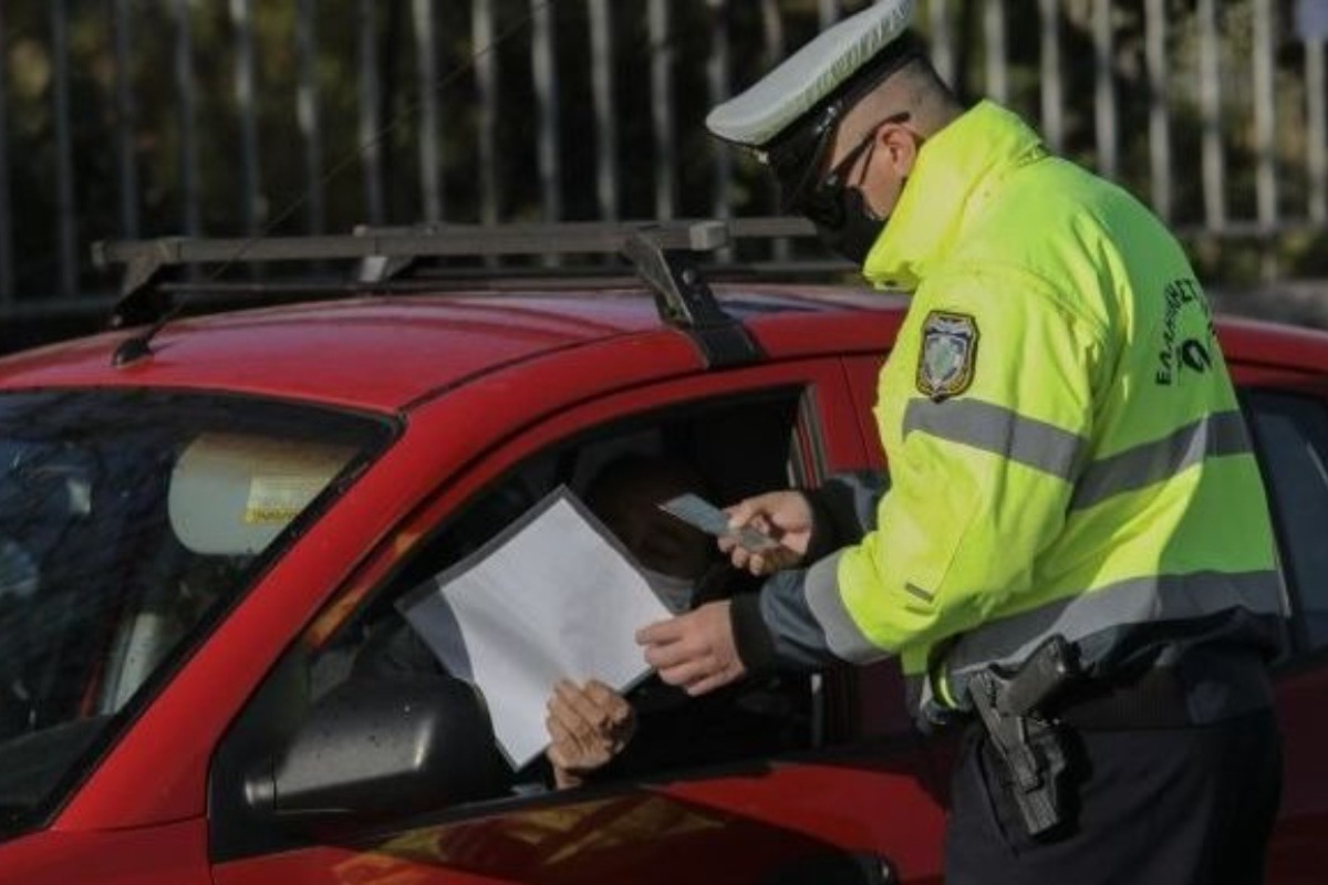 Πρόστιμο 400 ευρώ αν δεν έχετε αυτό το χαρτί στο αυτοκίνητο