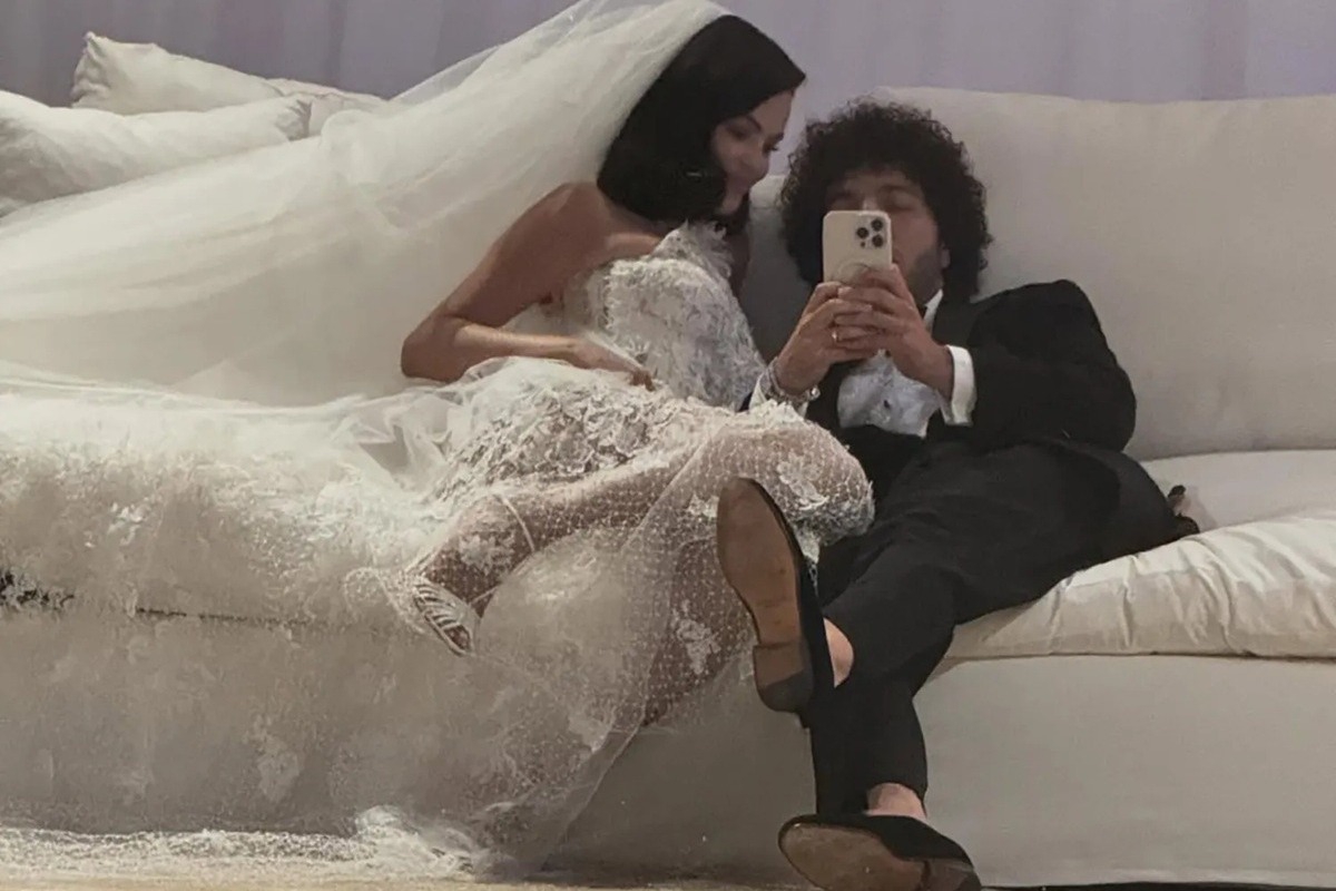 Το κρυφό μήνυμα στο νυφικό της Selena Gomez – Μόνο όσοι πρόσεξαν καλά το είδαν