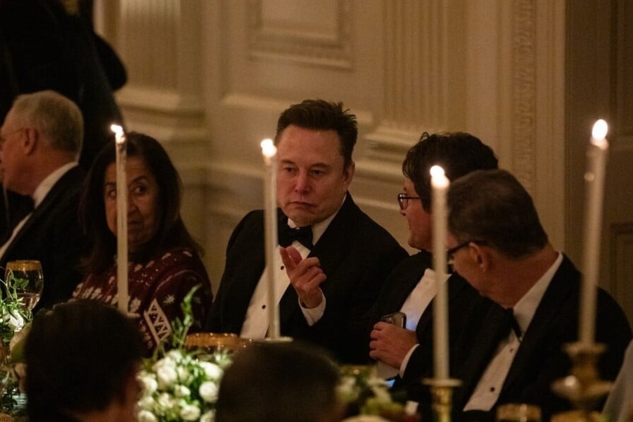 Έλον Μασκ: Τι απάντησε στην Billie Eilish που τον αποκάλεσε «αξιοθρήνητο δειλό»