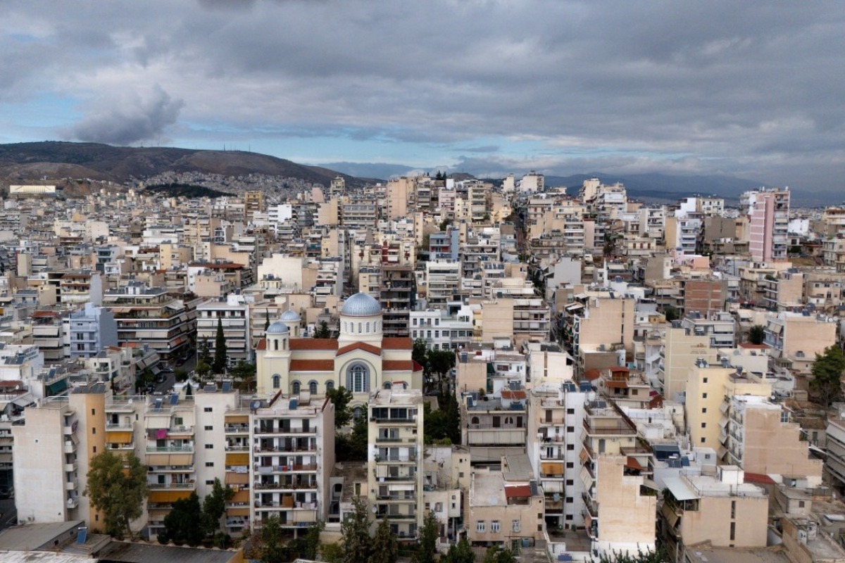 Παρατείνεται έως τον Απρίλιο του 2026 η πληρωμή ενοικίων μόνον μέσω τράπεζας – Νέες απαλλαγές ΕΝΦΙΑ