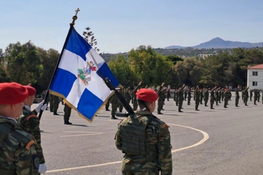 Αλλαγές στις Ένοπλες Δυνάμεις: Εθελοντικά οι γυναίκες στην Εθνοφυλακή, τίθεται όριο ηλικίας στα 67 έτη