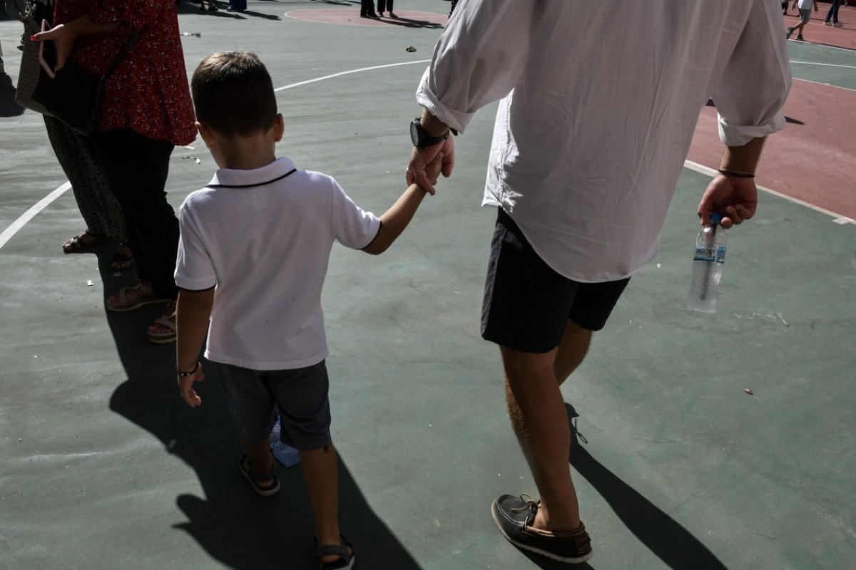 Έρχεται η πληρωμή‑ανάσα για 500.000 οικογένειες – Δες πότε θα μπουν τα χρήματα!