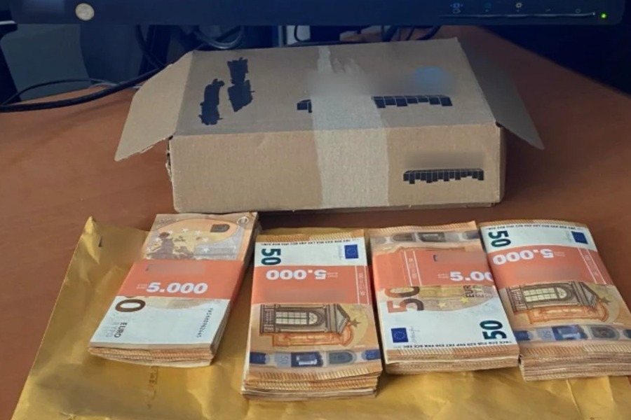 Ηλικιωμένος ανακύκλωσε… κατά λάθος 20.000 ευρώ