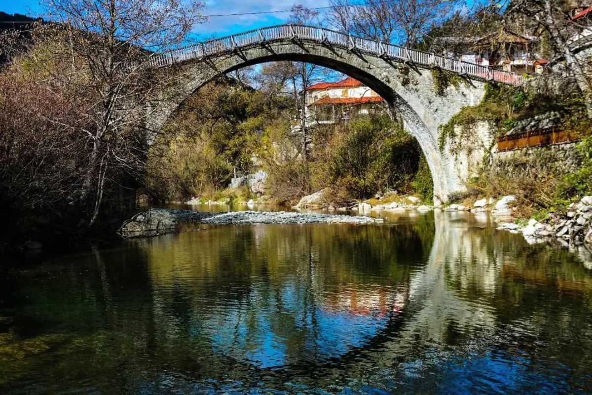 Εκεί που σταματάει ο χάρτης, ξεκινά η μαγεία: Τα άγνωστα χωριά της Ηπείρου