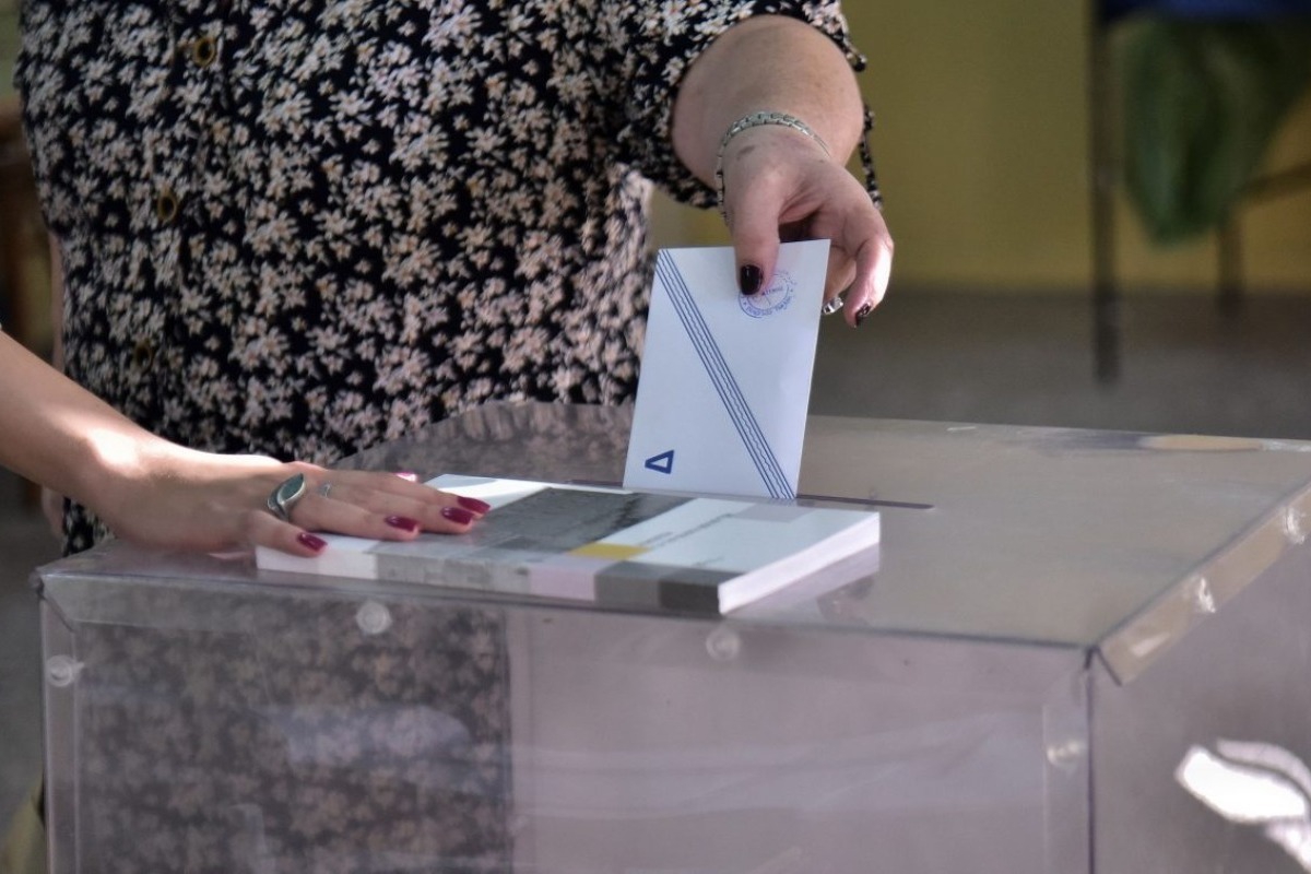 Δημοσκόπηση GPO: Ανεβάζει τα ποσοστά της η ΝΔ ‑ Στη δεύτερη θέση παραμένει η Πλεύση Ελευθερίας