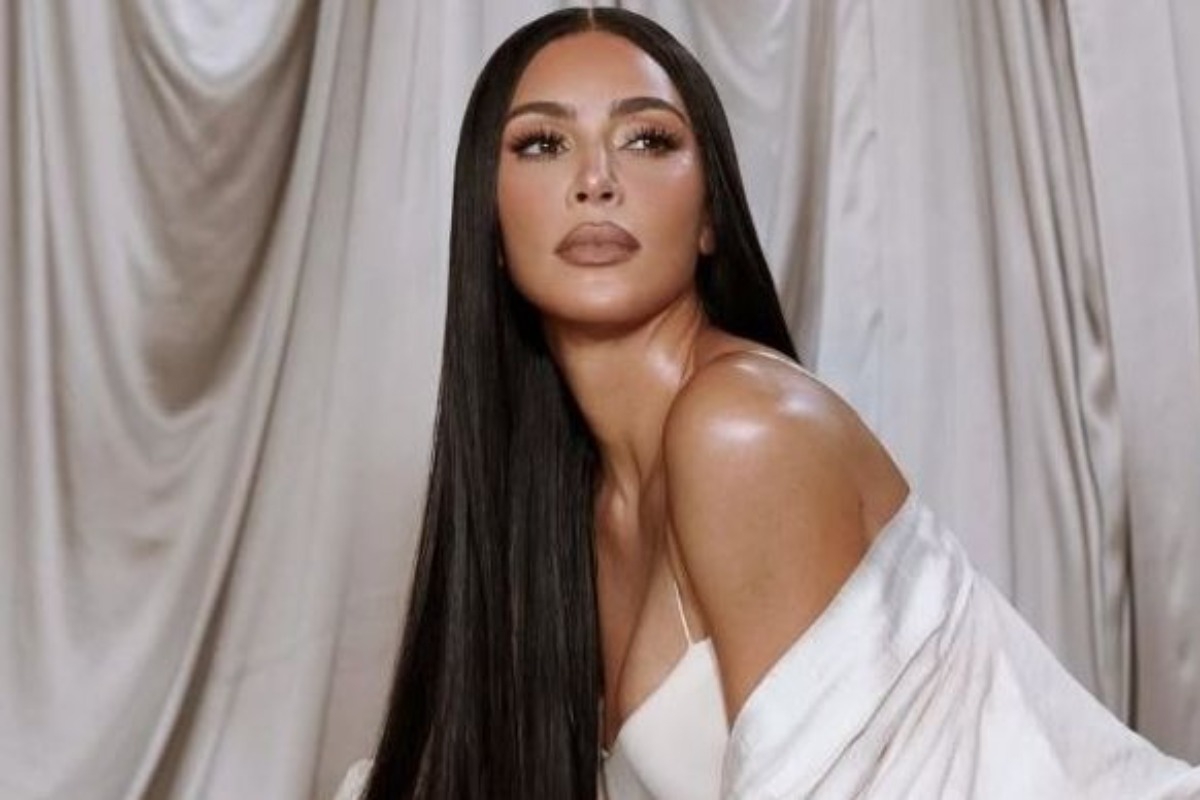 Κιμ Καρντάσιαν: Ποζάρει χωρίς εσώρουχα μετά τις φήμες ότι ο Κάνιε Γουέστ χώρισε