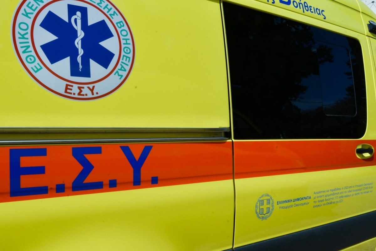 Πάτρα: Ανήλικος έπεσε από μπαλκόνι ‑ Μεταφέρθηκε στο Καραμανδάνειο