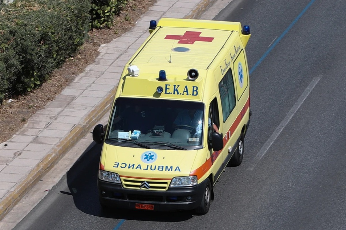 Μαθητής στο νοσοκομείο μετά από ρίψη κροτίδας σε σχολείο στο Ναύπλιο