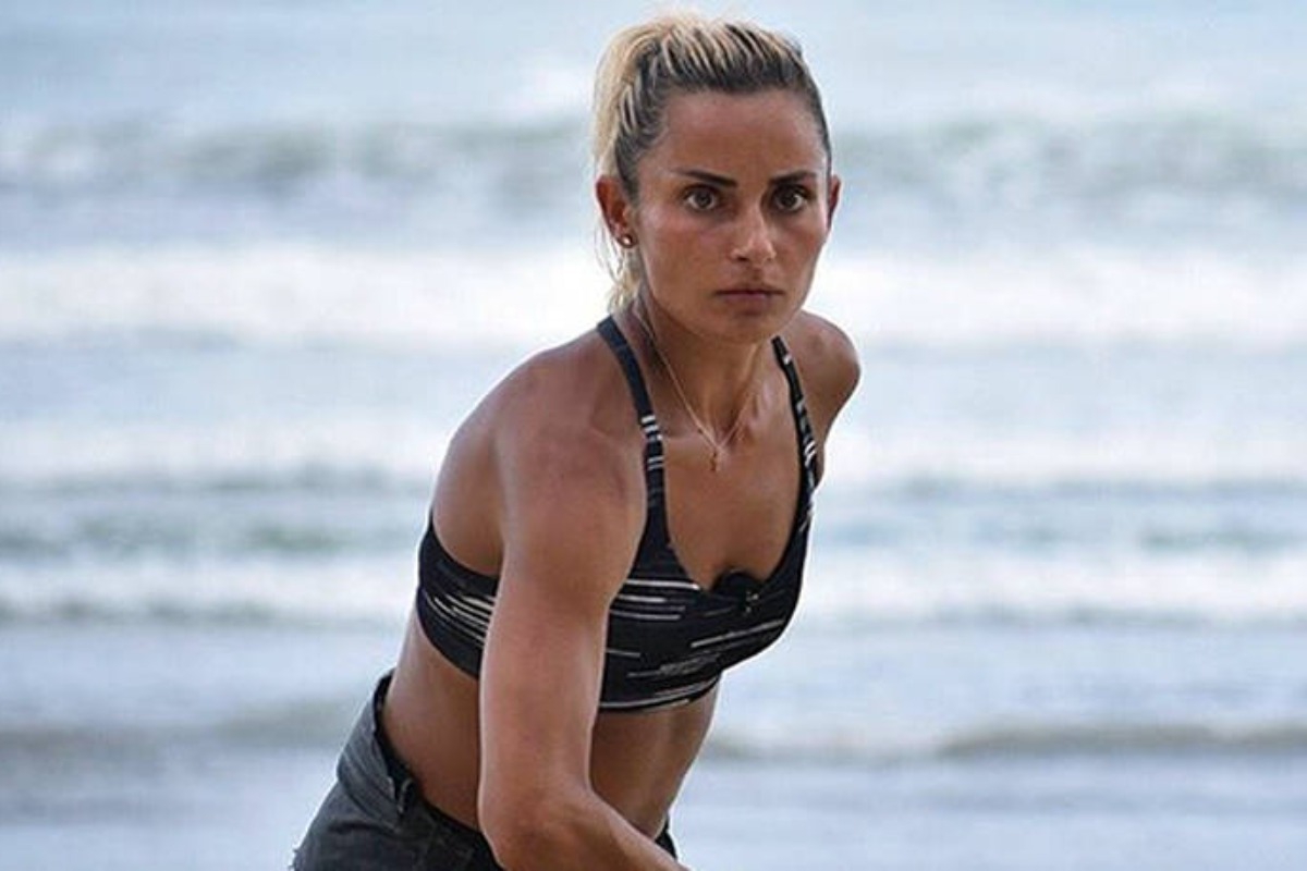 Βασιλική Μιλλούση: Πέταξαν πέτρες στο σπίτι της