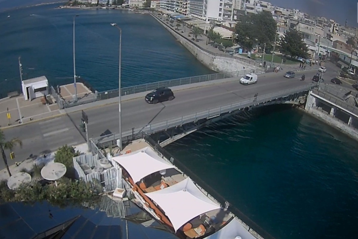 Χαλκίδα: Στην κυκλοφορία δόθηκε η παλιά γέφυρα του Ευρίπου